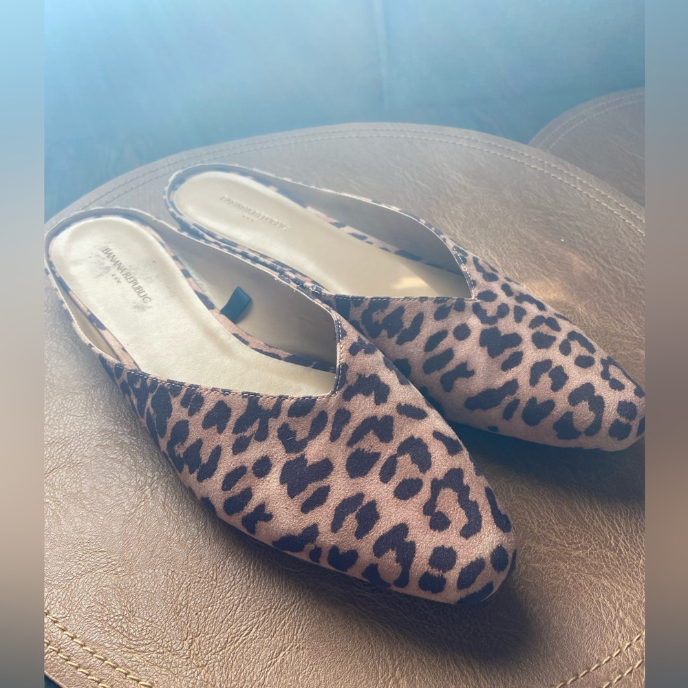 Banana Republic Cheetah Print Mule Slides Size 9 - Picture 2 of 7